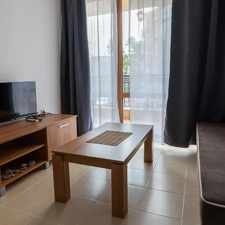 Apart Efir 2 Daire Sunny Beach